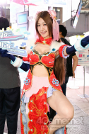 画像ギャラリー No.198のサムネイル画像 / TGS 2018会場を彩ったコンパニオン・コスプレイヤーの写真集をお届け。もちろんZIPファイル付き