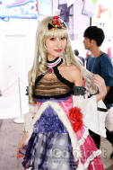 画像ギャラリー No.211のサムネイル画像 / TGS 2018会場を彩ったコンパニオン・コスプレイヤーの写真集をお届け。もちろんZIPファイル付き