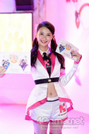 画像ギャラリー No.293のサムネイル画像 / TGS 2018会場を彩ったコンパニオン・コスプレイヤーの写真集をお届け。もちろんZIPファイル付き