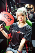 画像ギャラリー No.350のサムネイル画像 / TGS 2018会場を彩ったコンパニオン・コスプレイヤーの写真集をお届け。もちろんZIPファイル付き