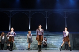 画像ギャラリー No.006のサムネイル画像 / 舞台少女たちが新たな公演で美しくきらめく!「少女☆歌劇 レヴュースタァライト -The LIVE- #2 Transition」の前日会見とゲネプロをレポート