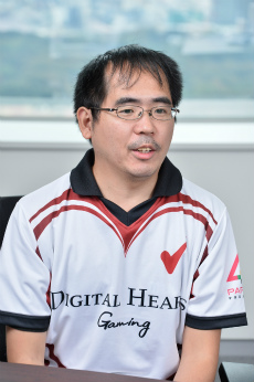 画像ギャラリー No.005のサムネイル画像 / 【PR】“eスポーツ選手”の実態に迫る。実業団スタイルで働く世界大会で優勝したゲーマーは普段，どんな仕事を？