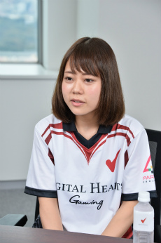 画像ギャラリー No.008のサムネイル画像 / 【PR】“eスポーツ選手”の実態に迫る。実業団スタイルで働く世界大会で優勝したゲーマーは普段，どんな仕事を？