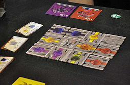 画像ギャラリー No.083のサムネイル画像 / 「SPIEL’18。こんなゲームもありました」。取材班が時間切れで無念の涙を飲んだゲームの数々を,写真だけでもご紹介