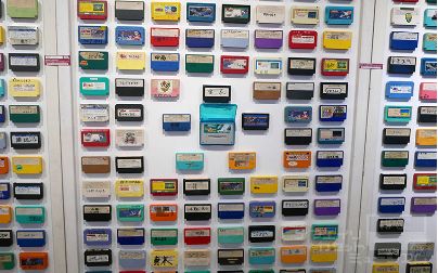 画像ギャラリー No.001のサムネイル画像 / 名前入りファミコンカセットの展示などを行う「ファミコンの思い出展」が12月7日から開催