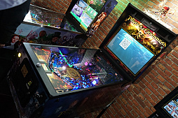 画像ギャラリー No.012のサムネイル画像 / ［JAEPO2019］ピンボールがナウい！ Stern PinballやJersey Jack Pinballが日本上陸。対戦型のマシンも