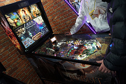 画像ギャラリー No.013のサムネイル画像 / ［JAEPO2019］ピンボールがナウい！ Stern PinballやJersey Jack Pinballが日本上陸。対戦型のマシンも