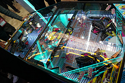 画像ギャラリー No.018のサムネイル画像 / ［JAEPO2019］ピンボールがナウい！ Stern PinballやJersey Jack Pinballが日本上陸。対戦型のマシンも