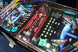 画像ギャラリー No.023のサムネイル画像 / ［JAEPO2019］ピンボールがナウい！ Stern PinballやJersey Jack Pinballが日本上陸。対戦型のマシンも
