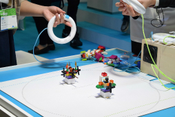 画像ギャラリー No.025のサムネイル画像 / SIEのロボットトイ「toio」が新展開。専用タイトル第4弾「トイオ・ドライブ」や技術仕様の公開がアナウンスされた発表会をレポ―ト