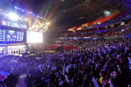 画像ギャラリー No.002のサムネイル画像 / 中国のeスポーツ市場規模は約8000億円で,日本のeスポーツ産業に一番期待している国はブラジル……?