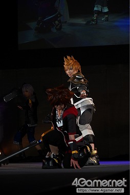 画像ギャラリー No.146のサムネイル画像 / 東京ゲームショウ恒例のイベント「Cosplay Collection Night」フォトレポート。国内外のコスプレイヤーたちがステージで競演