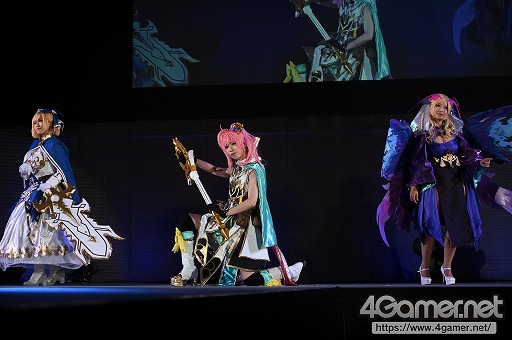 画像ギャラリー No.331のサムネイル画像 / 東京ゲームショウ恒例のイベント「Cosplay Collection Night」フォトレポート。国内外のコスプレイヤーたちがステージで競演