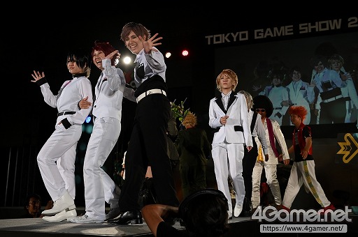 画像ギャラリー No.521のサムネイル画像 / 東京ゲームショウ恒例のイベント「Cosplay Collection Night」フォトレポート。国内外のコスプレイヤーたちがステージで競演