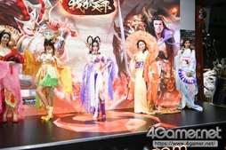 画像ギャラリー No.373のサムネイル画像 / TGS 2019のコンパニオン＆コスプレイヤー写真集（ZIPファイル付き）をお届け。今年はSNS映えするオブジェも多め