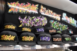 画像ギャラリー No.010のサムネイル画像 / 国内初の任天堂直営店「Nintendo TOKYO」やカプコン初のオフィシャルショップが並ぶ，ゲームファン必見の「渋谷PARCO」6階をレポート