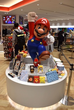 画像ギャラリー No.027のサムネイル画像 / 国内初の任天堂直営店「Nintendo TOKYO」やカプコン初のオフィシャルショップが並ぶ，ゲームファン必見の「渋谷PARCO」6階をレポート