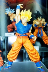 画像ギャラリー No.011のサムネイル画像 / 人気タイトルのキャラクタープライズが続々登場。「第59回プライズフェア」フォトレポート(その2):BANDAI SPIRITS/タイトー/エイコー編