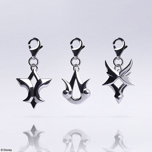 画像ギャラリー No.006のサムネイル画像 / 「キングダム ハーツ」グッズの新商品として,シルバーのブレスレット2種とネックレス,チャームセット3種が9月発売へ