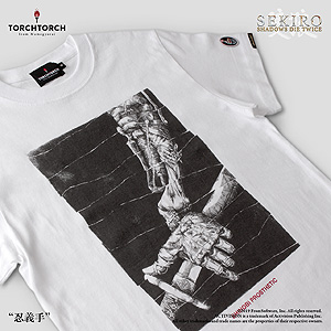 画像ギャラリー No.015のサムネイル画像 / 「SEKIRO」×TORCH TORCHコラボTシャツ第2弾の予約受付が本日スタート。鉛筆画の「破戒僧」や8bit調「ピクセル弦一郎」など5種