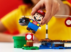 「レゴ スーパーマリオ」メールインタビュー。レゴジャパンの長谷川 敦氏と任天堂の手塚卓志氏に，新たな遊びを提供するコラボ商品について聞いた