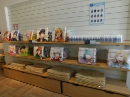 画像ギャラリー No.029のサムネイル画像 / 「うたの☆プリンスさまっ♪」SHINING STOREが4都市で順次オープン。原宿店のフォトレポートで，アイドルたちの魅力あふれるコンセプトグッズを紹介