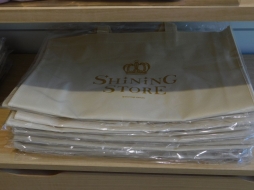 画像ギャラリー No.040のサムネイル画像 / 「うたの☆プリンスさまっ♪」SHINING STOREが4都市で順次オープン。原宿店のフォトレポートで，アイドルたちの魅力あふれるコンセプトグッズを紹介