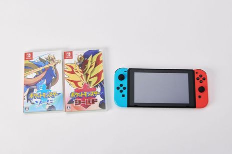 画像ギャラリー No.018のサムネイル画像 / 「ポケットモンスター」シリーズの25周年記念ムービーが公開に。ゲームやアニメ，グッズなど，100を超える作品をとおして“ポケモンの25年”を紹介
