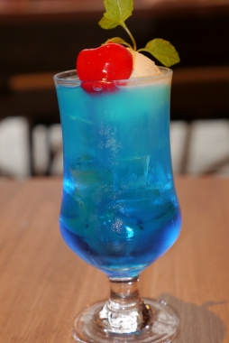 画像ギャラリー No.013のサムネイル画像 / カプコンカフェで「逆転裁判」コラボが5月21日にスタート。キャラクターをイメージしたメニューや,浴衣姿の成歩堂たちが描かれたグッズを紹介