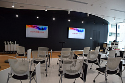 画像ギャラリー No.005のサムネイル画像 / 「esports 銀座 school」学校説明会の親子体験レポートをお届け。eスポーツの勉強と高校との両立は? 保護者として気になる点も確認してきた
