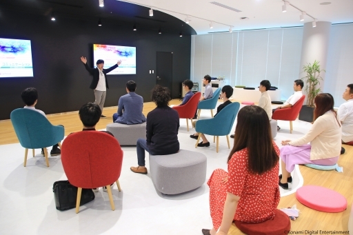 画像ギャラリー No.010のサムネイル画像 / 「esports 銀座 school」学校説明会の親子体験レポートをお届け。eスポーツの勉強と高校との両立は? 保護者として気になる点も確認してきた