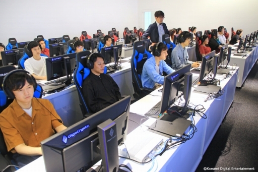 画像ギャラリー No.020のサムネイル画像 / 「esports 銀座 school」学校説明会の親子体験レポートをお届け。eスポーツの勉強と高校との両立は? 保護者として気になる点も確認してきた