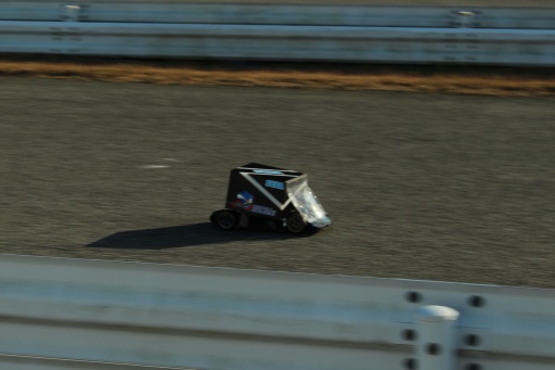 画像ギャラリー No.011のサムネイル画像 / サーキットを“最速で走るPC”の実現に挑んだプロフェッショナルの記録。「セガ世界最速！？パソコンプレゼントキャンペーン」撮影現場レポート