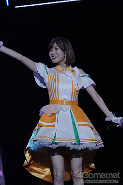 画像ギャラリー No.018のサムネイル画像 / 「プラオレ!」発の声優ユニット・SMILE PRINCESSの1stライブが開催。ライブレポートをキャストインタビューとともにお届け