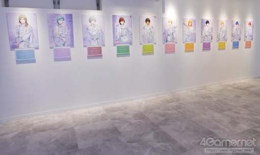 画像ギャラリー No.003のサムネイル画像 / 「うたの☆プリンスさまっ♪」SHINING STOREの内覧会レポートをお届け。2022年は夏にぴったりなアイテムラインナップに注目！