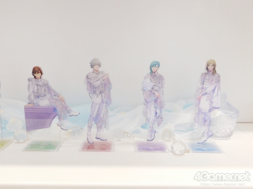 画像ギャラリー No.015のサムネイル画像 / 「うたの☆プリンスさまっ♪」SHINING STOREの内覧会レポートをお届け。2022年は夏にぴったりなアイテムラインナップに注目！