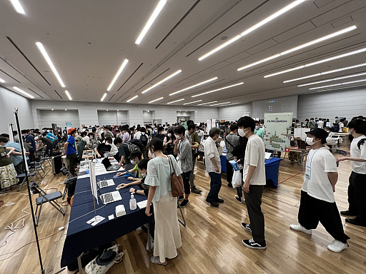 画像ギャラリー No.001のサムネイル画像 / インディーズゲーム展示会「東京ゲームダンジョン」レポート。好きに作ったゲームを持ち寄りみんなで遊ぶ。夢のような迷宮がそこに広がっていた