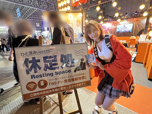 画像ギャラリー No.008のサムネイル画像 / ［TGS2022］まるで縁日のよう。デバッグやコンテンツ開発，書籍の制作を行う「PTWグループ」が“休足処”を開いていたので，出展の経緯やブースのテーマについて聞いてみた