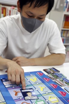 画像ギャラリー No.015のサムネイル画像 / 健康グッズ通販会社が作るボードゲームに込められたメッセージ――不定期連載「シリーズ・ボドゲ探訪」