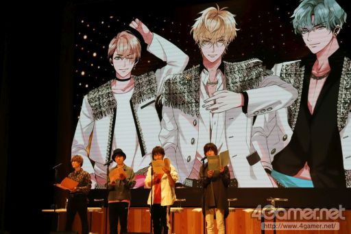 画像ギャラリー No.009のサムネイル画像 / アイドル育成CD「URADOL(ウラドル)」が発表になったステージイベントをレポート。秘密を抱えた男性たちが夢を叶えるためにアイドルになる