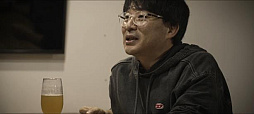 画像ギャラリー No.007のサムネイル画像 / 外山圭一郎氏×伊津野英昭氏の対談映像が公開に。「ストZERO」や「DMC」，新作「野狗子: Slitterhead」の話が飛び出す