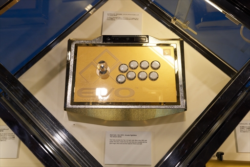 画像ギャラリー No.024のサムネイル画像 / 古今東西のアケコンが大集合した「EVO アーケードスティックミュージアム」を写真で振り返る［EVO Japan 2023］