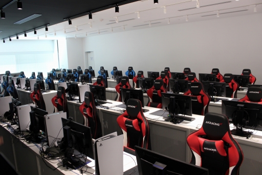 画像ギャラリー No.002のサムネイル画像 / 「KONAMI eスポーツ学院」は,どのような考えでeスポーツ業界の人材育成に取り組んでいるのか。校長の梅村成樹氏に話を聞いた
