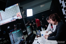 画像ギャラリー No.078のサムネイル画像 / 「EVO Japan 2023」を300枚超の写真で振り返る。世界中の格闘ゲーマーが集い，思い思いの目的でイベントを楽しんだ