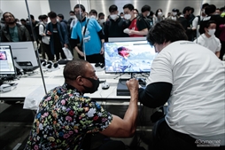 画像ギャラリー No.094のサムネイル画像 / 「EVO Japan 2023」を300枚超の写真で振り返る。世界中の格闘ゲーマーが集い，思い思いの目的でイベントを楽しんだ