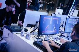 画像ギャラリー No.096のサムネイル画像 / 「EVO Japan 2023」を300枚超の写真で振り返る。世界中の格闘ゲーマーが集い，思い思いの目的でイベントを楽しんだ