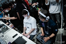 画像ギャラリー No.144のサムネイル画像 / 「EVO Japan 2023」を300枚超の写真で振り返る。世界中の格闘ゲーマーが集い，思い思いの目的でイベントを楽しんだ