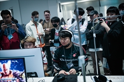 画像ギャラリー No.198のサムネイル画像 / 「EVO Japan 2023」を300枚超の写真で振り返る。世界中の格闘ゲーマーが集い，思い思いの目的でイベントを楽しんだ