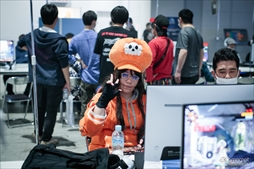 画像ギャラリー No.234のサムネイル画像 / 「EVO Japan 2023」を300枚超の写真で振り返る。世界中の格闘ゲーマーが集い，思い思いの目的でイベントを楽しんだ