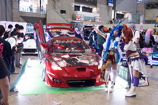 画像ギャラリー No.035のサムネイル画像 / 「ニコニコ超会議2023」フォトレポート。ステージイベントは声出しも解禁，参加者にニコニコ笑顔が浮かんだ会場の様子をお届け